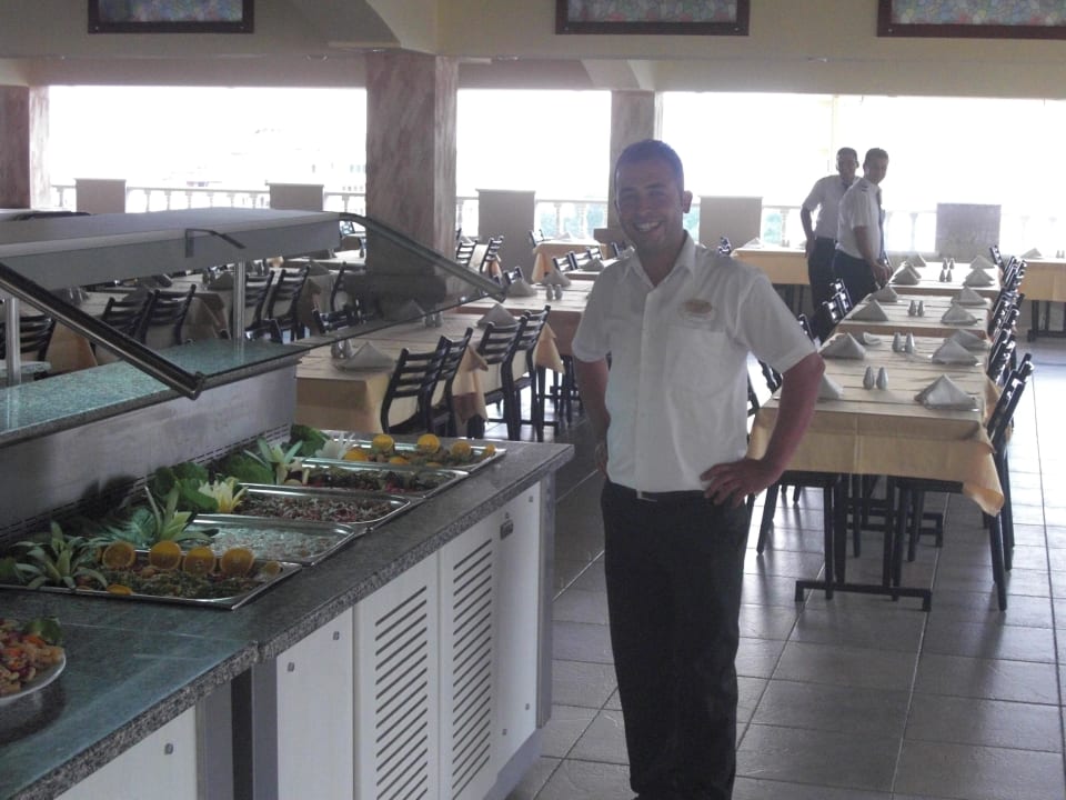 Unser Kellner  Hotel Club Paradiso