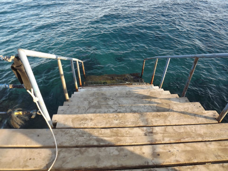 Einstieg ins Wasser Ecotel Dahab Bay View Resort