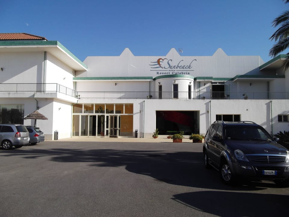 Eingang Haupthaus Club Esse Sunbeach