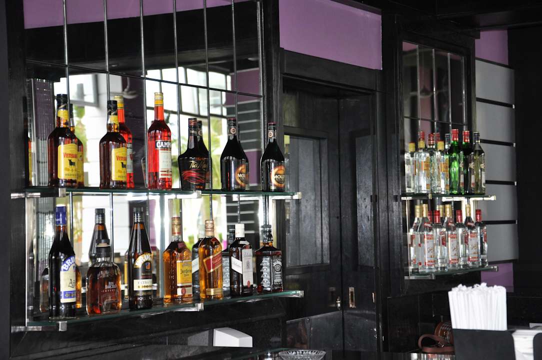 Bar przy scenach Hotel Riu Palace Bavaro