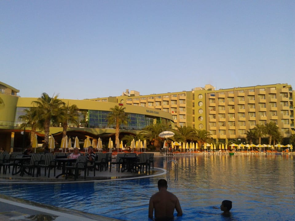 Blick von der Poolbar. VONRESORT Golden Coast