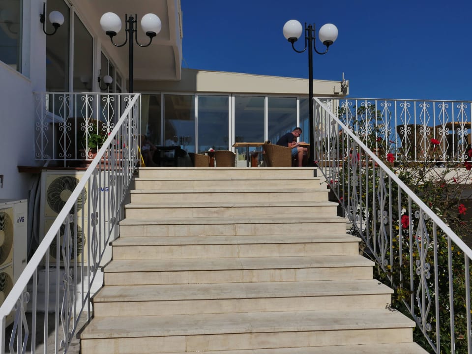 Hotel Captains & Commodore & Admiral Hotel Captains & Commodore & Admiral