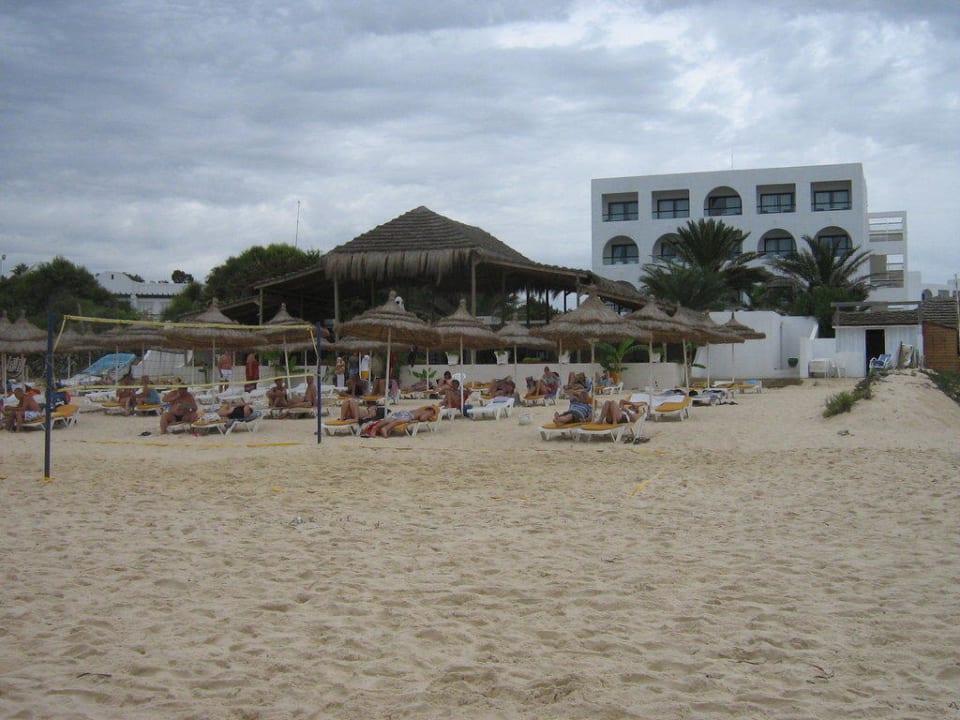 Nebengebäude vom Nozha Beach Hotel Hotel Royal Nozha
