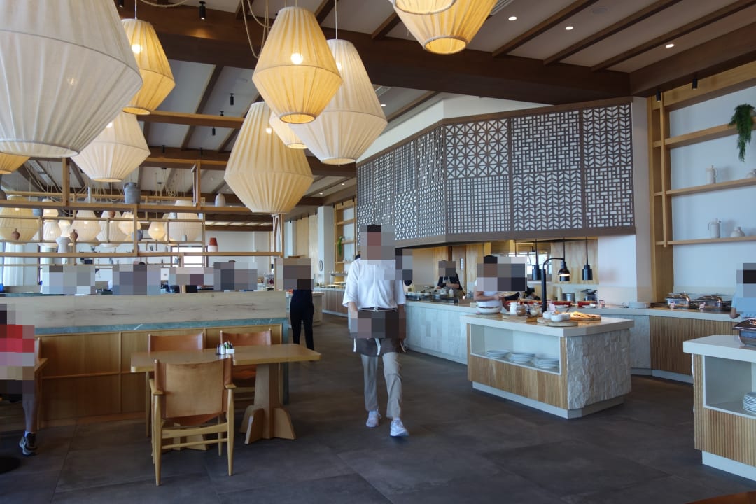Gastro The Royal Senses Resort, Curio Collection by Hilton