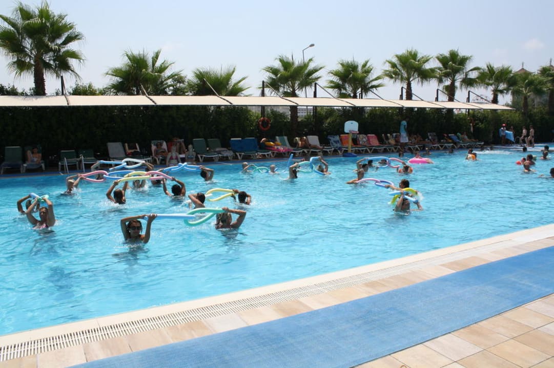 Wassergymnastik Hane Family Resort