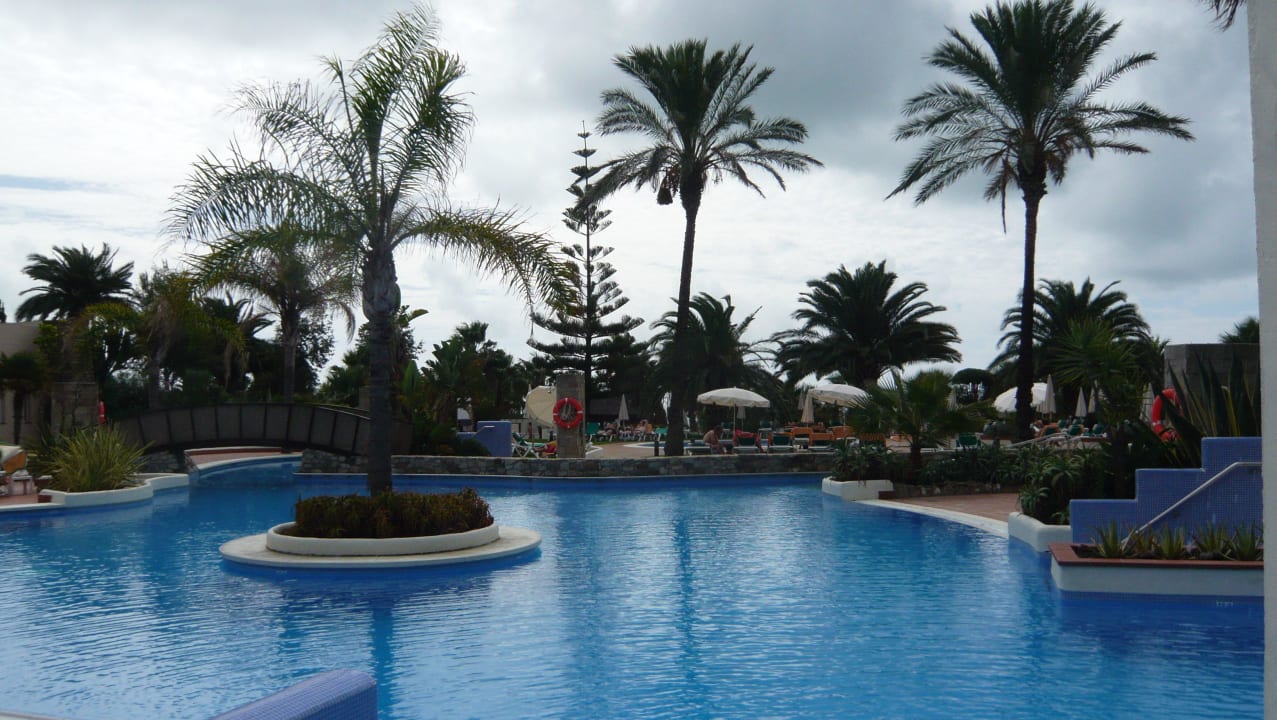 Blick vom Hotel zum Pool Fuerte Conil-Resort