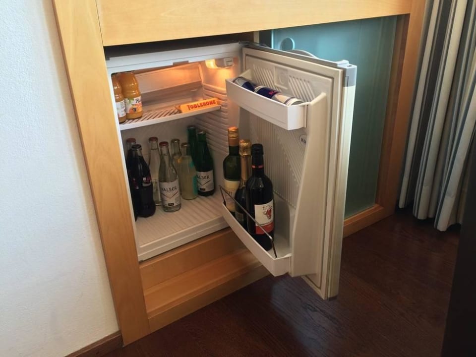 Minibar Hotel UTO KULM car-free hideaway in Zurich
