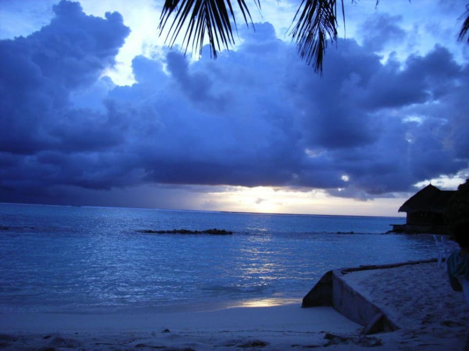 Jeden Abend sieht es anders aus Summer Island Maldives