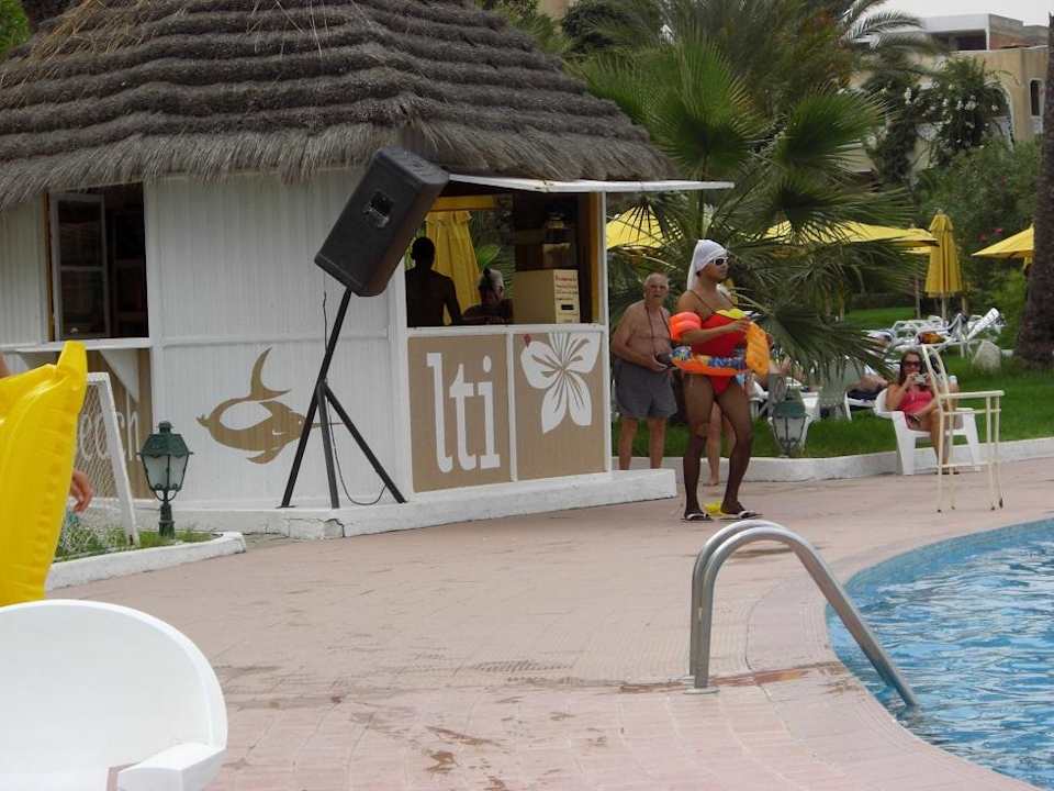 Ein verkleideter Animateur Mahdia Beach & Aquapark