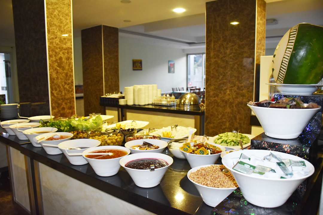 Frühsücksbuffet Grand Atilla Hotel