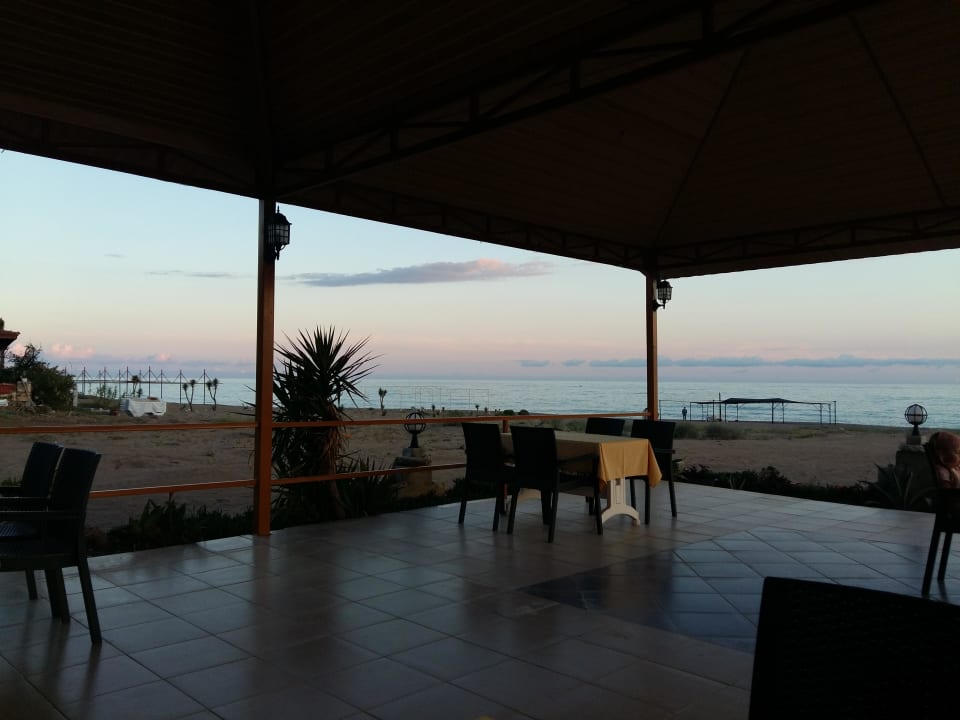 Ausblick beim Essen  Önder Yildiz Hotel