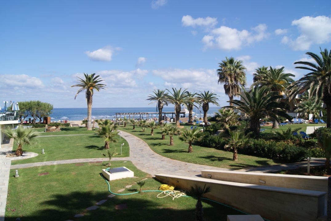 Weg zum Strand, keine 25 Meter Calimera Sirens Beach