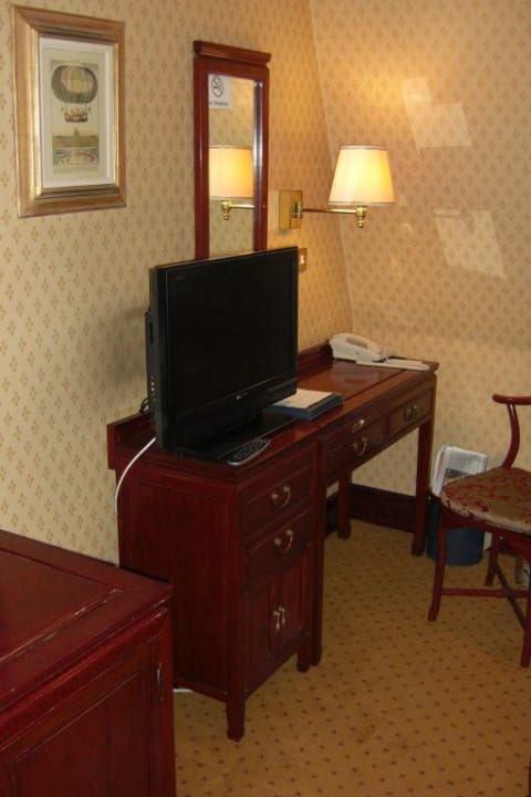 DZ No. 210 The Grange Fitzrovia