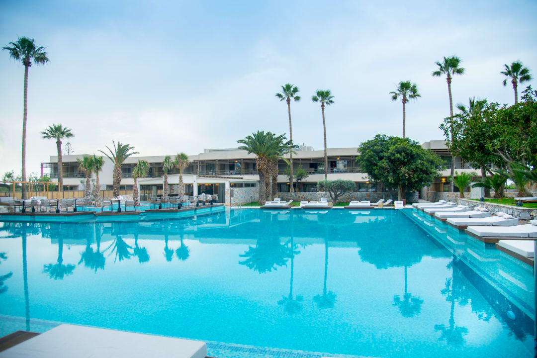 Pool KING MINOS RETREAT Resort & Spa