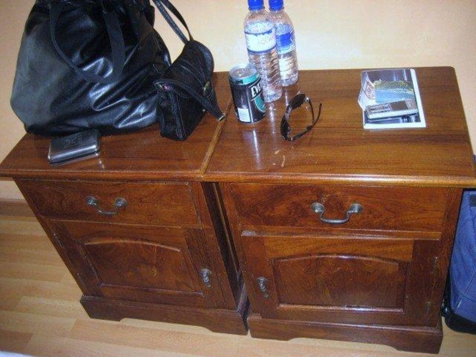 Kleiner Schrank Hotel Bubu Long Beach Resort