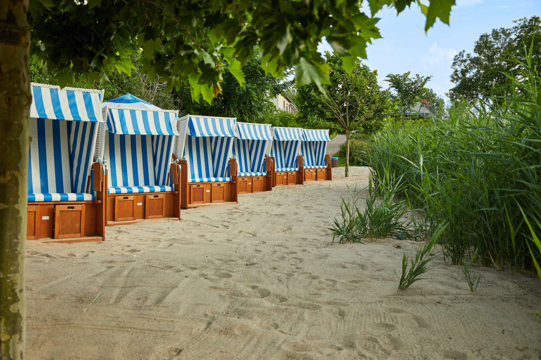 Strand Hotel Acamed Resort