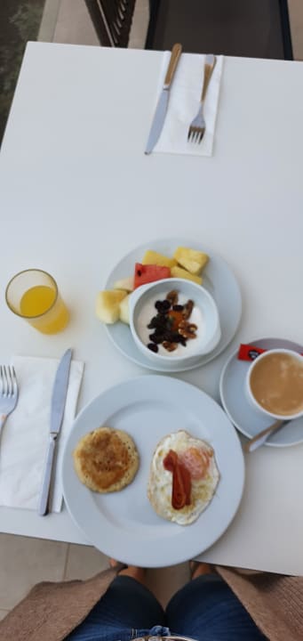 Gastro BQ Belvedere Hotel