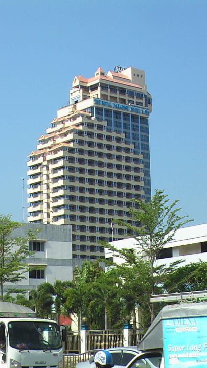 Das höchste Gebäude  Hotel Royal Paradise Resort