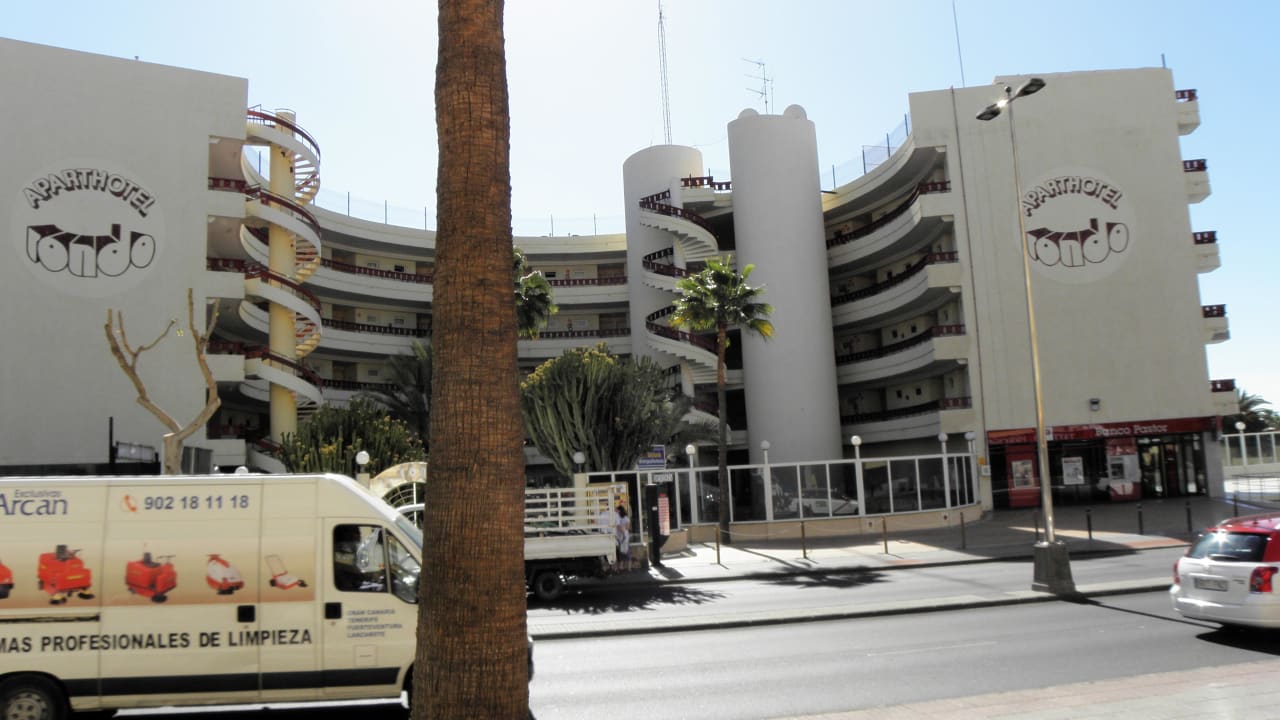 Hotel Rondo, Blick von Hauptstraße HL Miraflor Suites Hotel