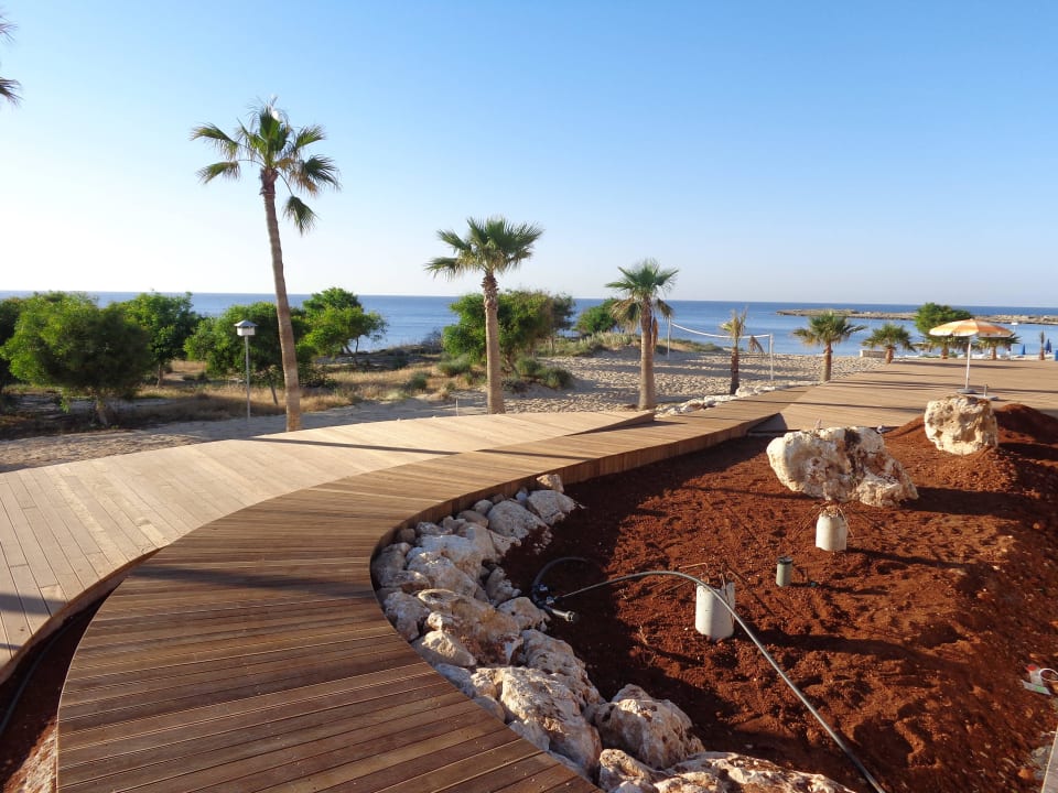 Weg zum Strand Asterias Beach