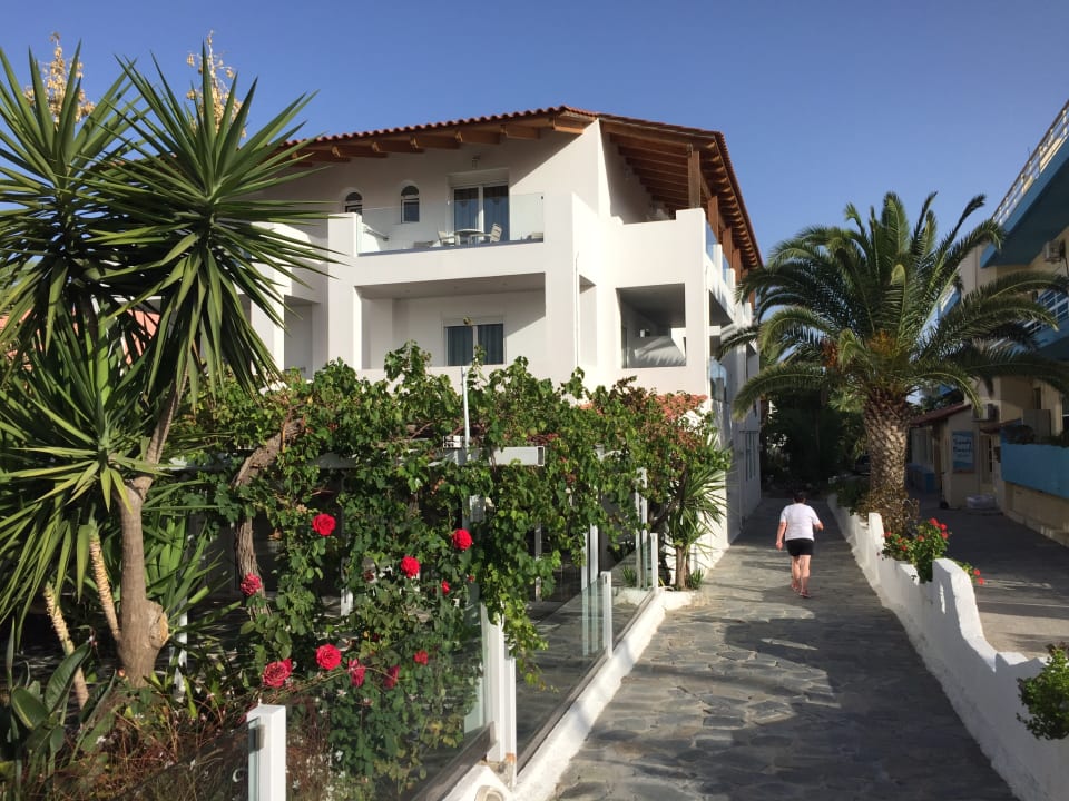 Außenansicht HARPIN Happy Days Beach Hotel