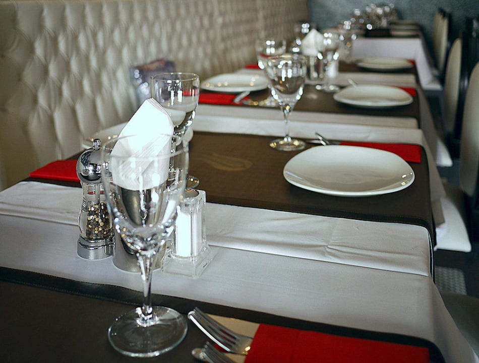 Блестящий ресторан Hotel Tria Elegance Istanbul