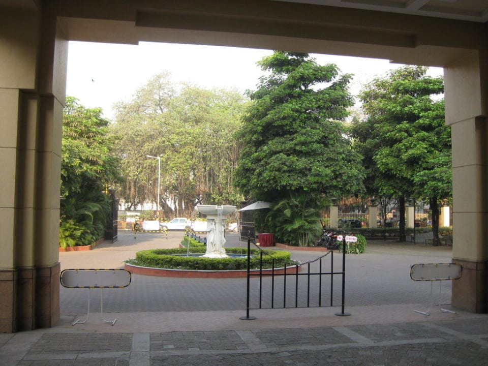 Hotel-Anfahrt Vivanta by Taj Blue Diamond