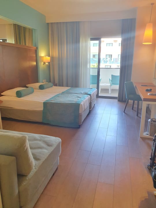 Zimmer Terrace Elite Resort