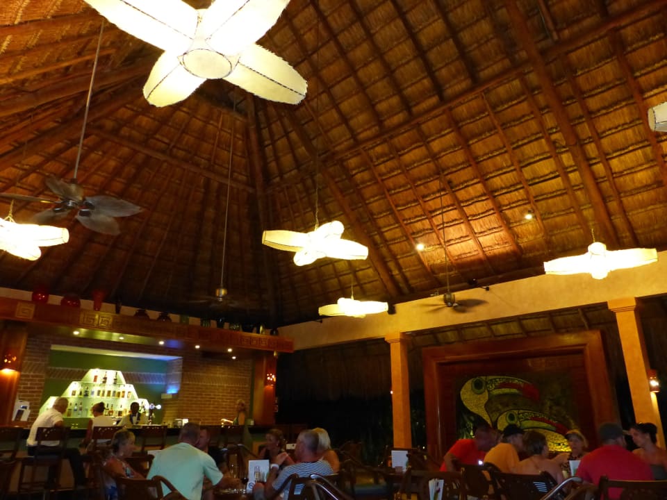 Lobbybar Tucan Iberostar Waves Tucan