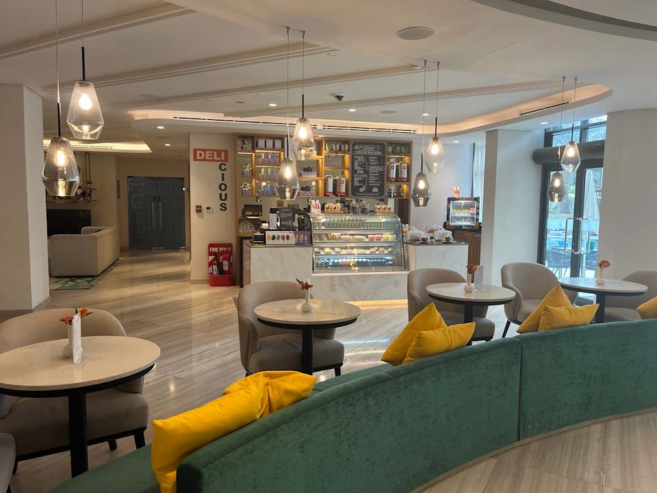 Lobby Arabian Park Dubai, an Edge by Rotana Hotel