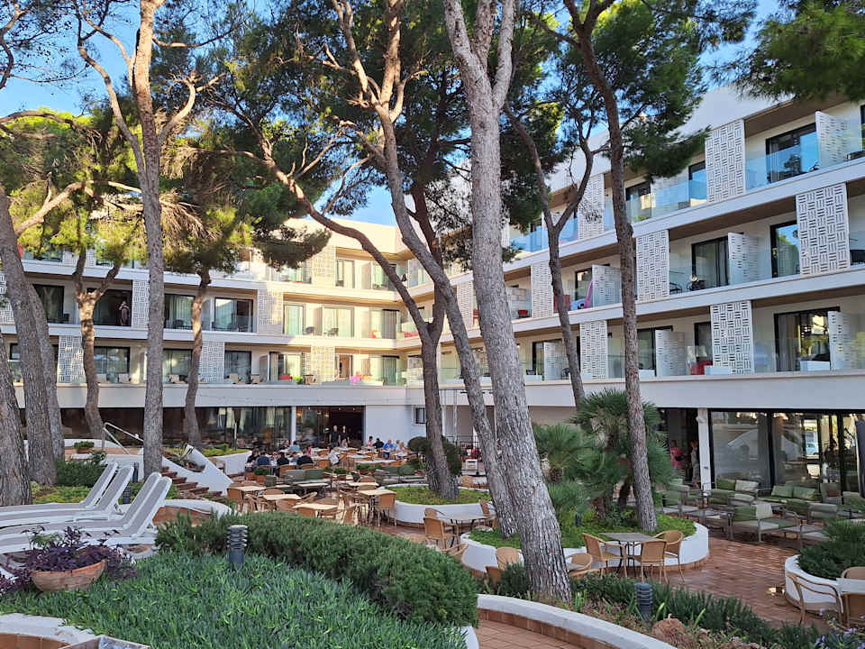 Gartenanlage Hotel & Spa S'Entrador Playa