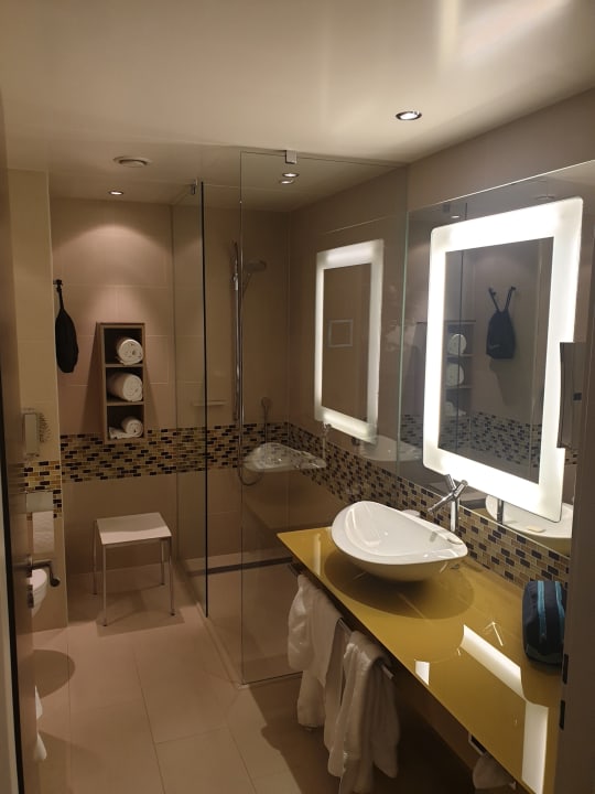 Zimmer Hilton Frankfurt Airport