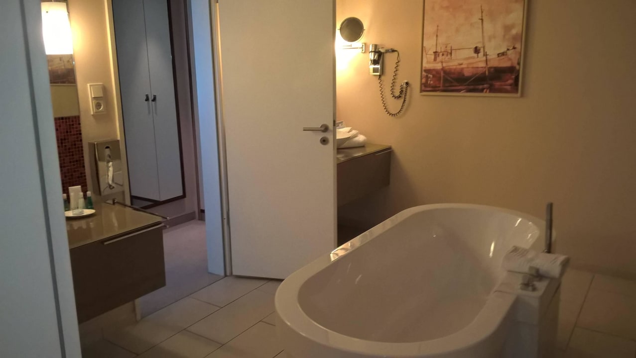 Suite Bad  Lindner Hotel Boltenhagen, part of JdV by Hyatt