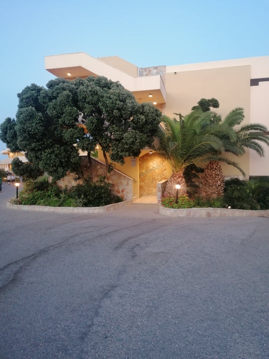 Gartenanlage Hotel Kalithea Horizon Royal