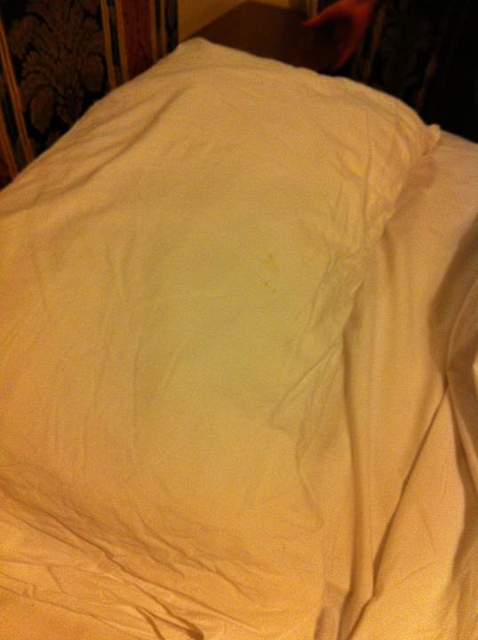 Dreckiges Kopfkissen Hotel Quisisana