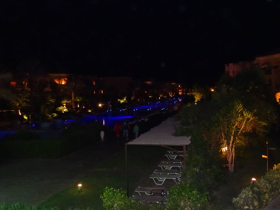 Abends JAZ Aquamarine Resort