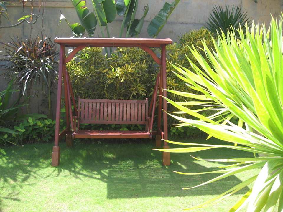 Schaukel im eigenen Garten Hotel The Beverly Hills Bali