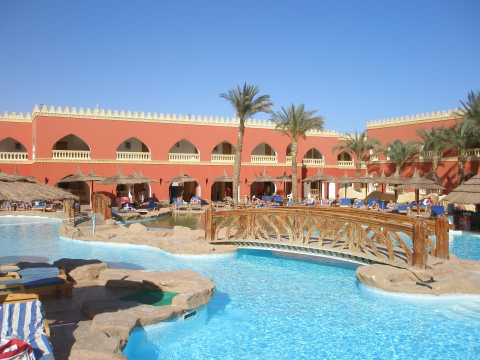 Hauptpool Pickalbatros Alf Leila Wa Leila Resort - Neverland Hurghada