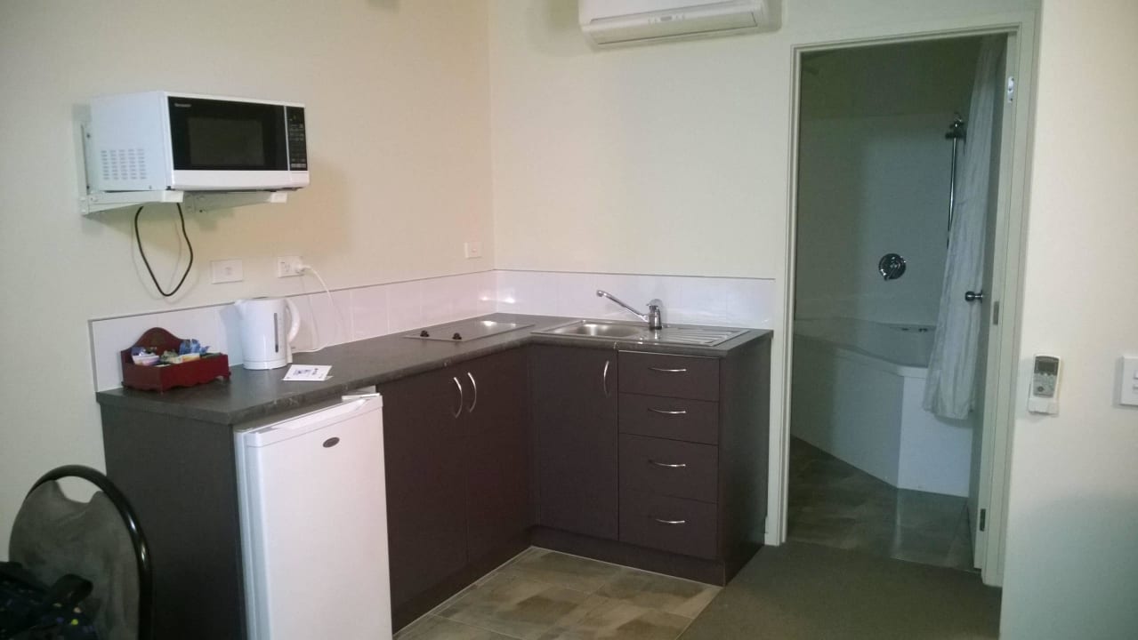 Kochnische in Zimmer 829 BKs Pioneer Motel