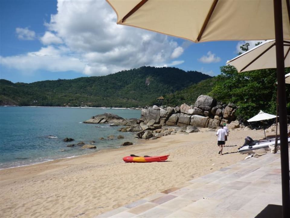 Der Hotelstrand Santhiya Koh Phangan Resort & Spa