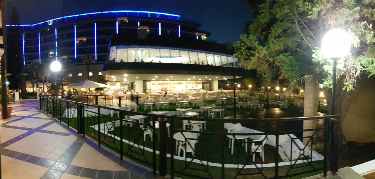 Außenansicht Hotel Calypso Beach