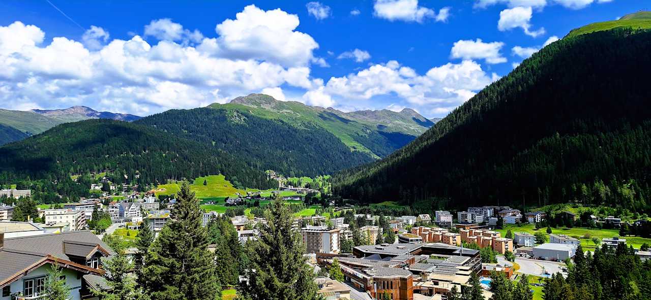 Ausblick Waldhotel & SPA Davos - for body & soul