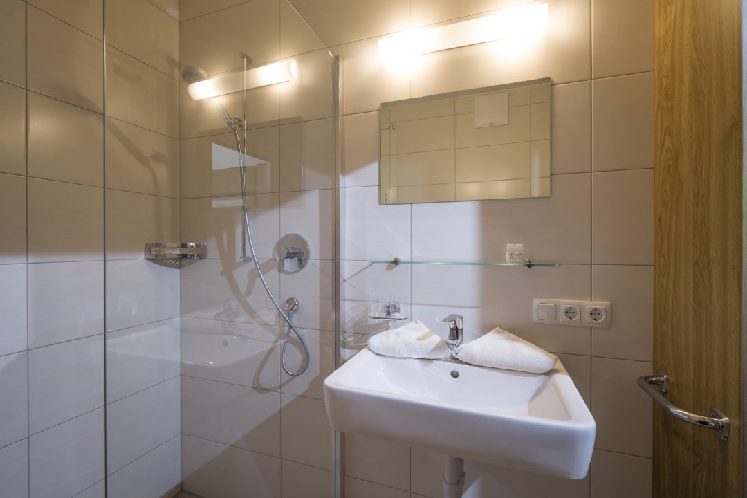 Zimmer Appartementhaus Montana