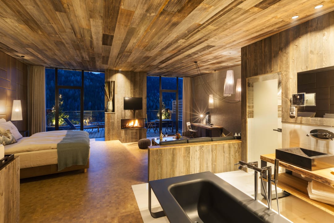 Natura Loft Dolomiti Wellness Hotel Fanes