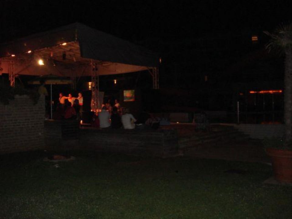 Showbühne Falkensteiner Club Funimation Borik