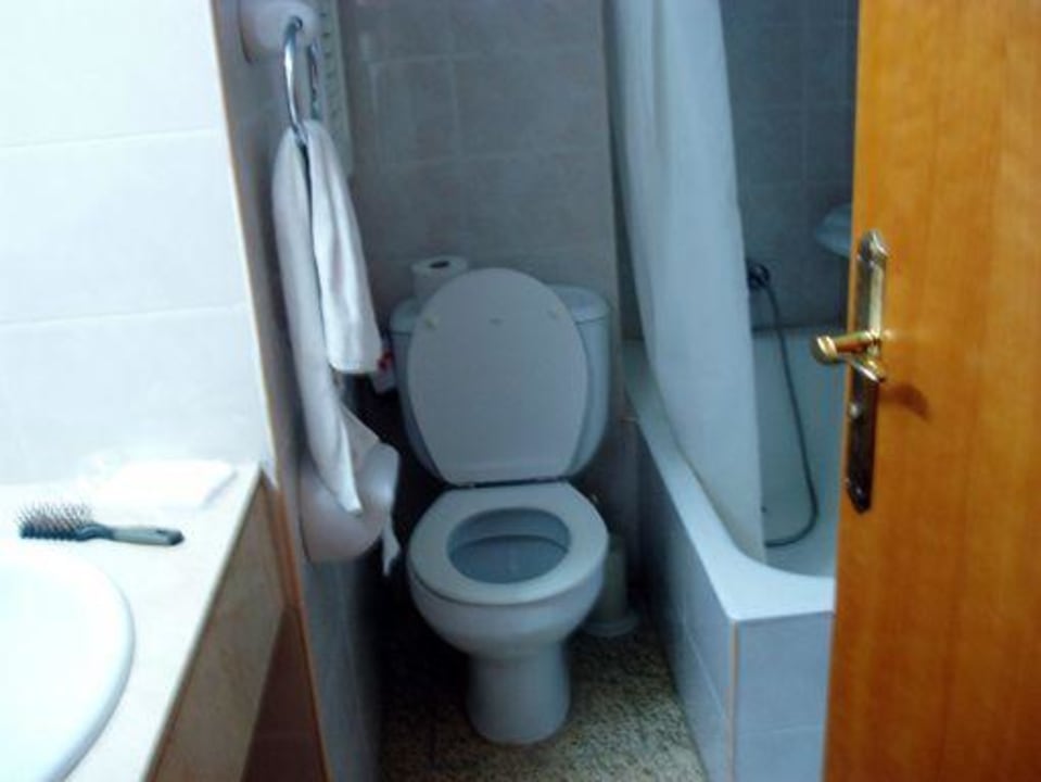 Toilette, bitte nur für Dünne! Aubamar Bali