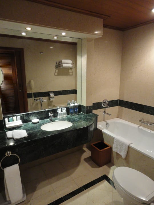 Bad The Landmark Bangkok