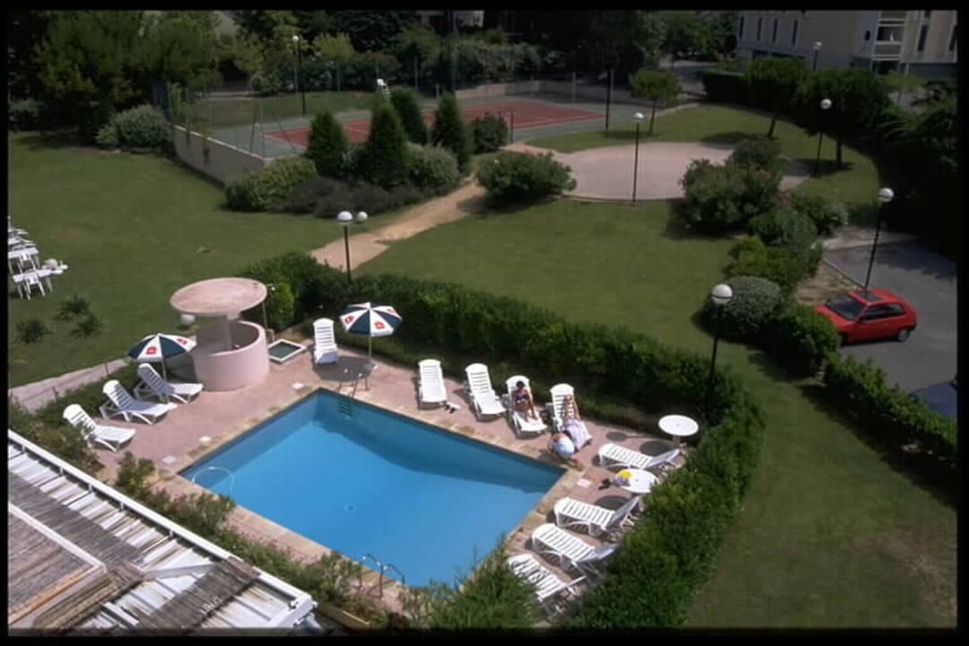 Piscine vu haute ibis Marseille Bonneveine Calanques Plages