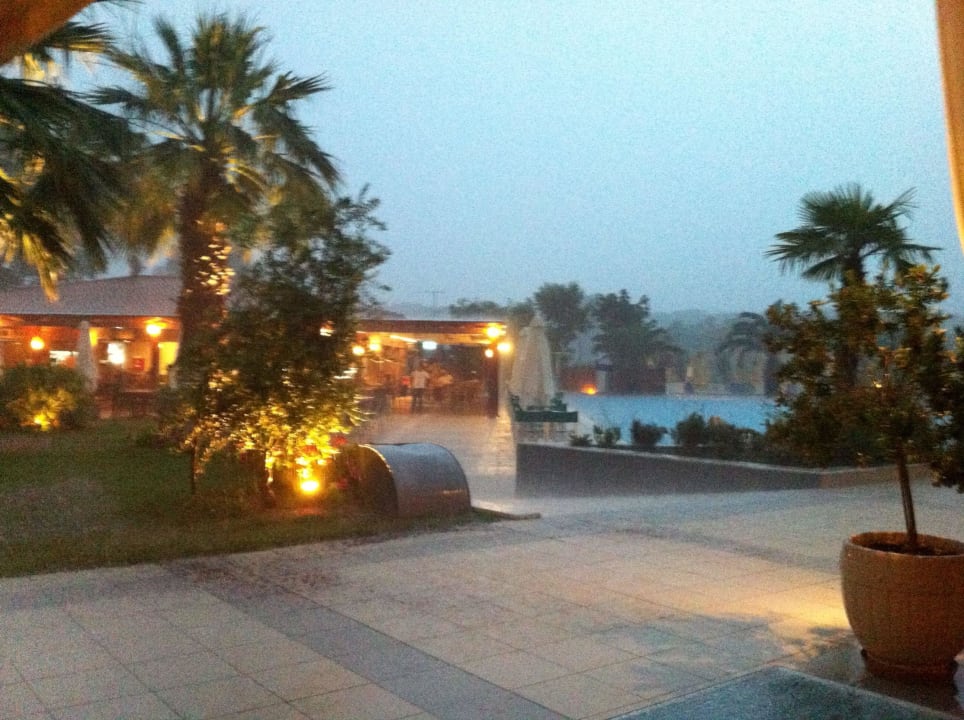 Wahnsinnsgewitter alltoura Club Hotel Poseidon Palace