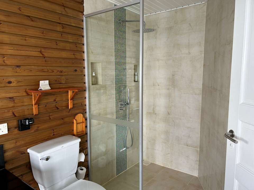 Zimmer Kuredu Island Resort & Spa